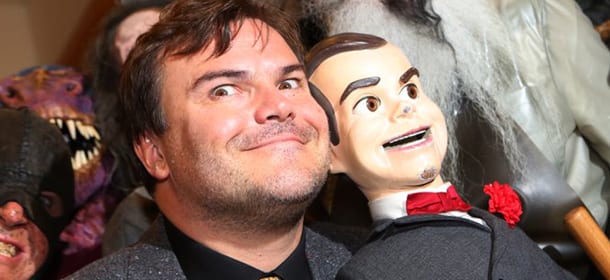 Piccoli Brividi: Jack Black fugge dai mostri nel nuovo trailer internazionale